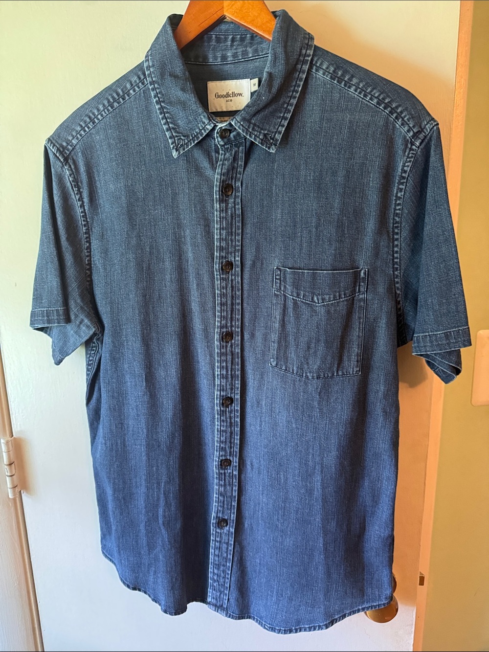 Goodfellow & Co Men's Indigo Short Sleeve Denim Button-Up Shirt